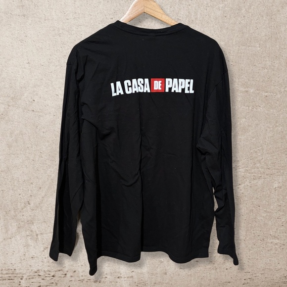 Graphic T Shirt - Picture 2 of 3